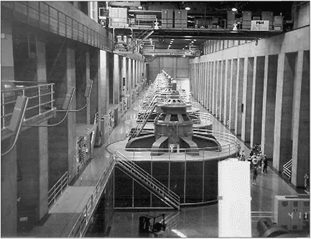 Машинный зал ГЭС Hoover Dam